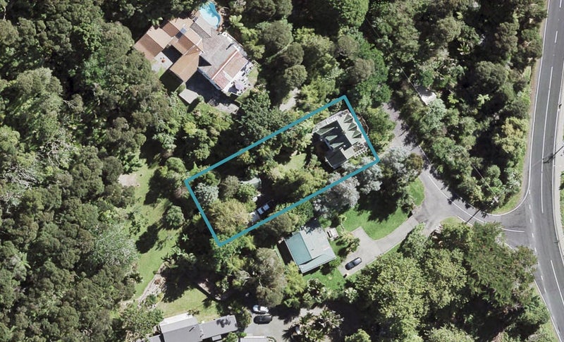 10 Deirdre Place, Titirangi, Auckland - Carousel 1