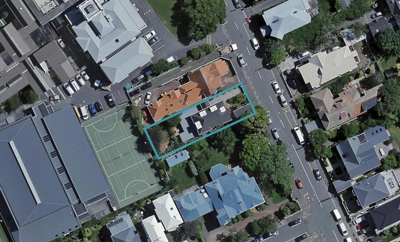 43 Hobson Street, Thorndon, Wellington - Carousel 1