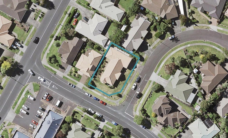 2 Orohena Close, Northpark, Auckland - Carousel 1