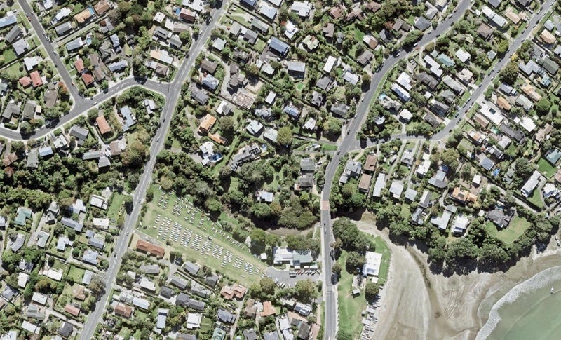 952 Beach Road, Torbay, Auckland - Carousel 1