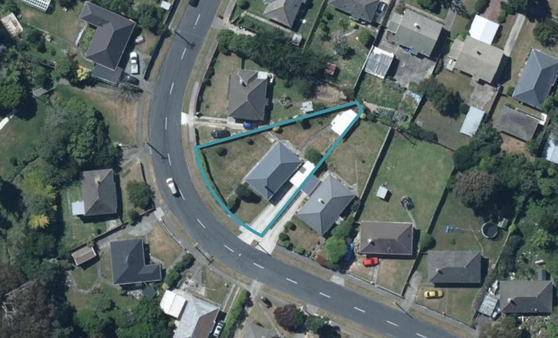 5 Gear Terrace, Ranui, Porirua - Carousel 1