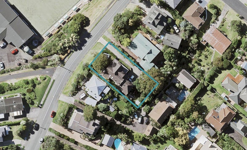 61 Sale Street, Cockle Bay, Auckland - Carousel 1