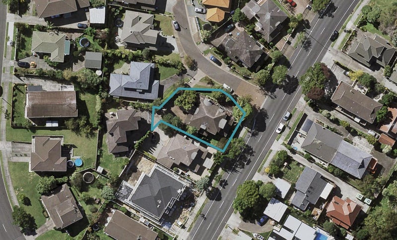 2 Rosepark Crescent, Remuera, Auckland - Carousel 1