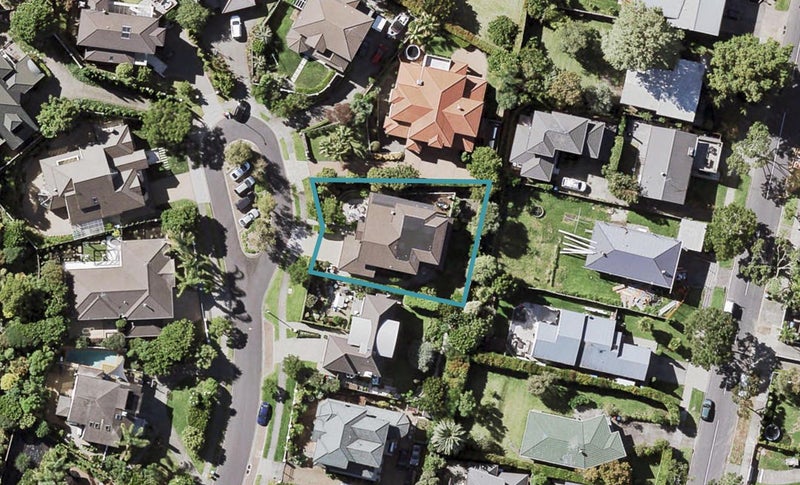 33 Summerhill Place, St Heliers, Auckland - Carousel 1
