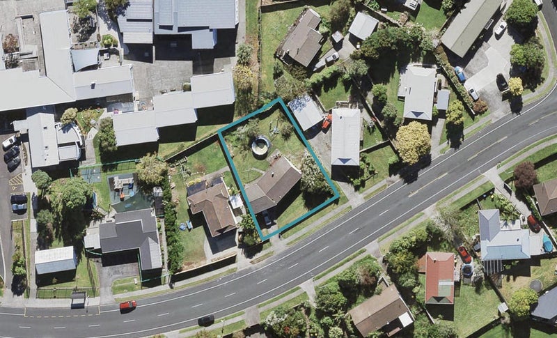 78 Oreil Avenue, West Harbour, Auckland - Carousel 1