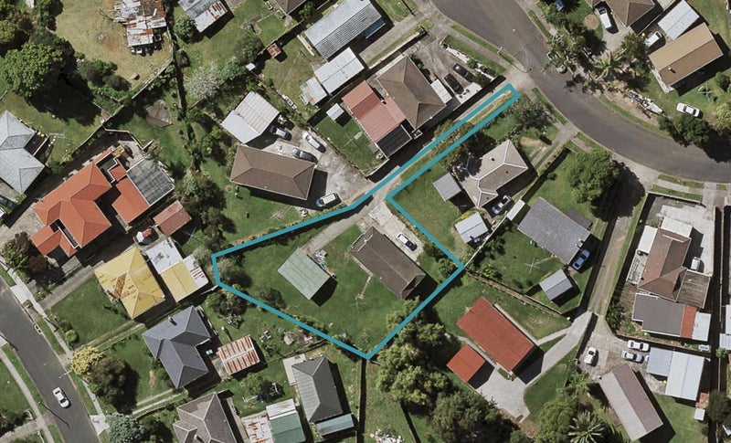 30 Desmond Place, Otara, Auckland - Carousel 1