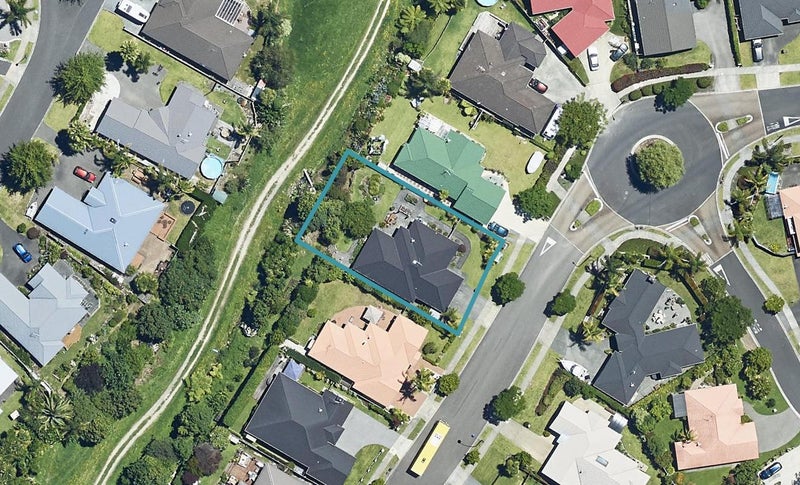 227 Castlewold Drive, Bethlehem, Tauranga - Carousel 1
