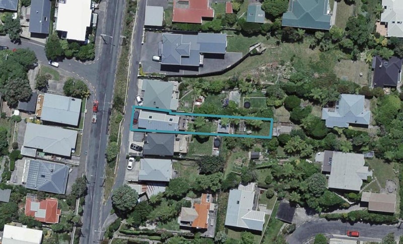 13 Mills Road, Brooklyn, Wellington - Carousel 1