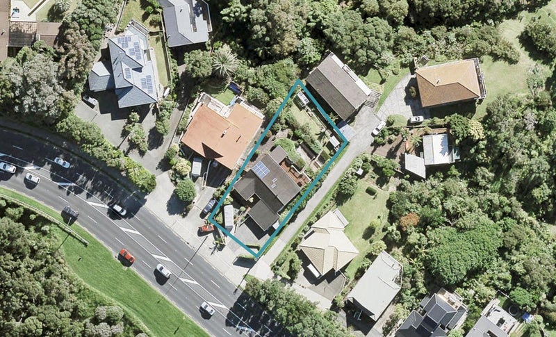 250 Whangaparaoa Road, Red Beach, Red Beach - Carousel 1