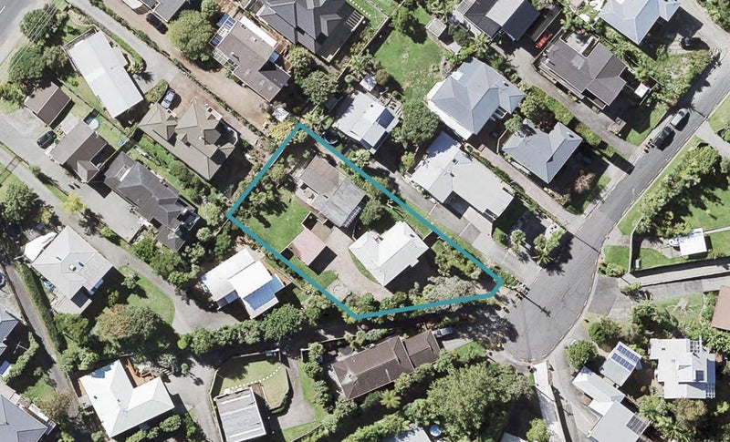 33 KITEROA TCE, Rothesay Bay, Auckland - Carousel 1