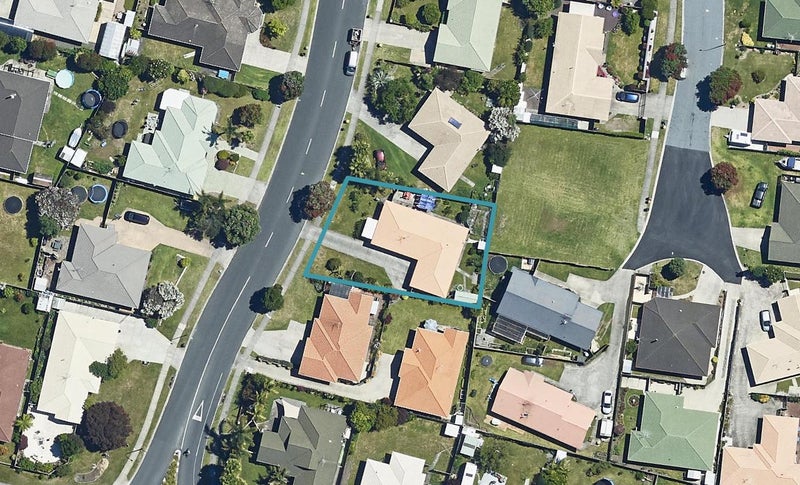 86 Pacific View Road, Papamoa Beach, Papamoa - Carousel 1