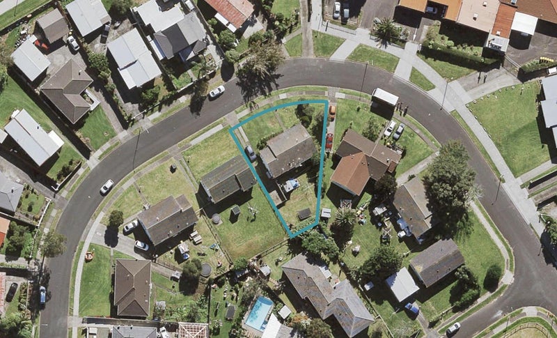 19 Windrush Close, Mangere, Auckland - Carousel 1