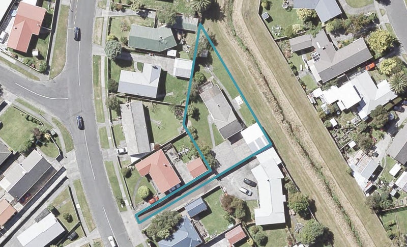 10 Mohaka Street, Wainuiomata, Lower Hutt - Carousel 1