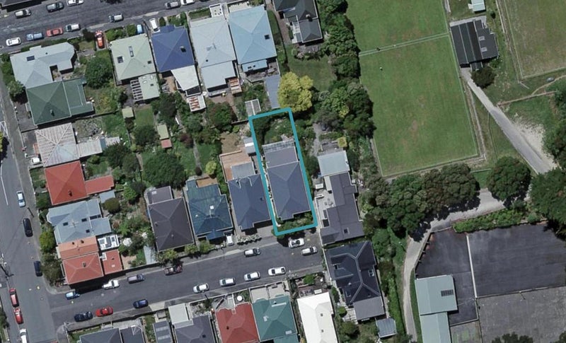 9 Douro Avenue, Newtown, Wellington - Carousel 1