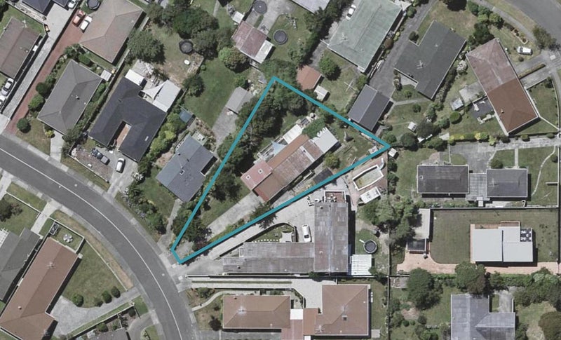 19 Oriwa Street, Waikanae, Waikanae - Carousel 1