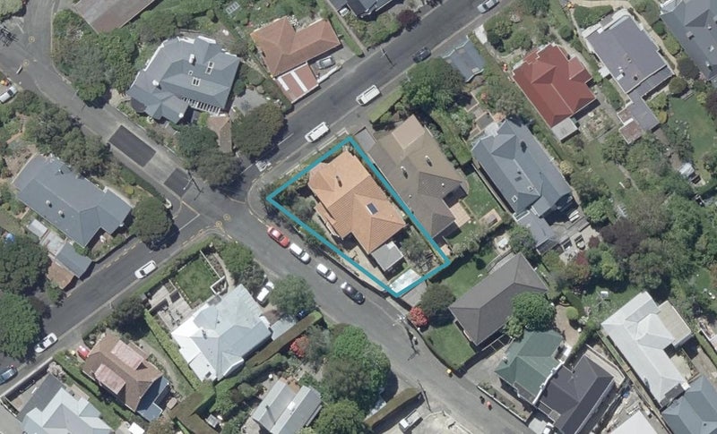 8 Falcon Street, Kaikorai, Dunedin - Carousel 1