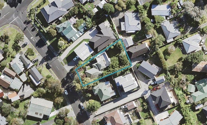219 Halsey Drive, Lynfield, Auckland - Carousel 1
