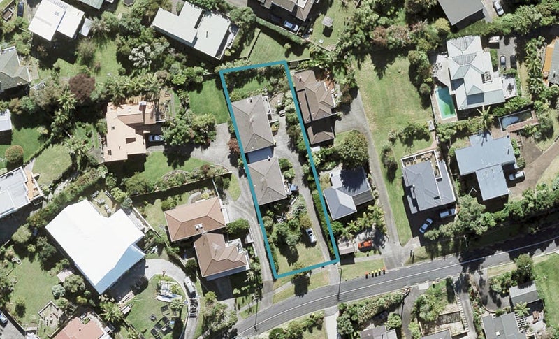 2/64 Hebron Road, Waiake, Auckland - Carousel 1