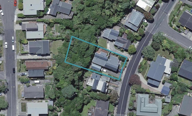 31 Amapur Drive, Khandallah, Wellington - Carousel 1