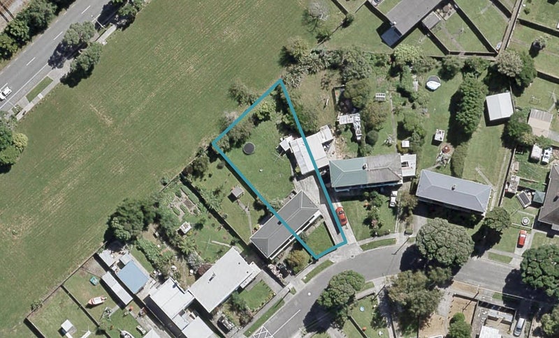 47 Durham Crescent, Fairfield, Lower Hutt - Carousel 1