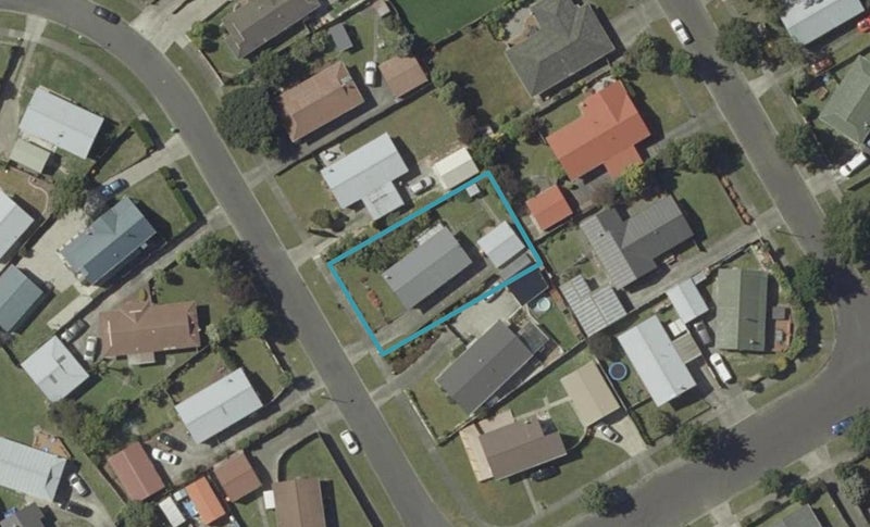 6 Cargill Grove, Kelvin Grove, Palmerston North - Carousel 1