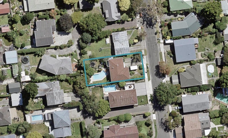 12 Arnot Avenue, Clouston Park, Upper Hutt - Carousel 1