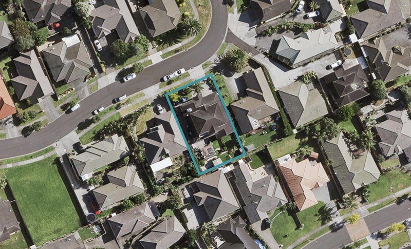 11 Menen Place, Manurewa, Auckland - Carousel 1
