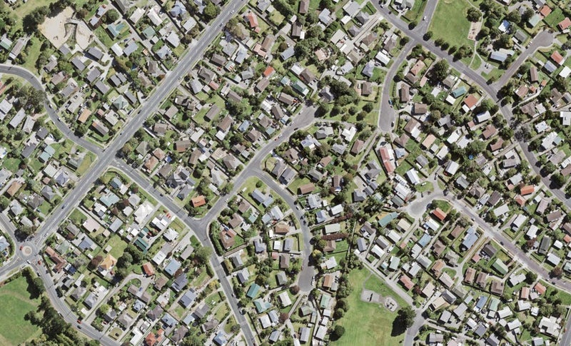 2 Mile Place, Henderson, Auckland - Carousel 1
