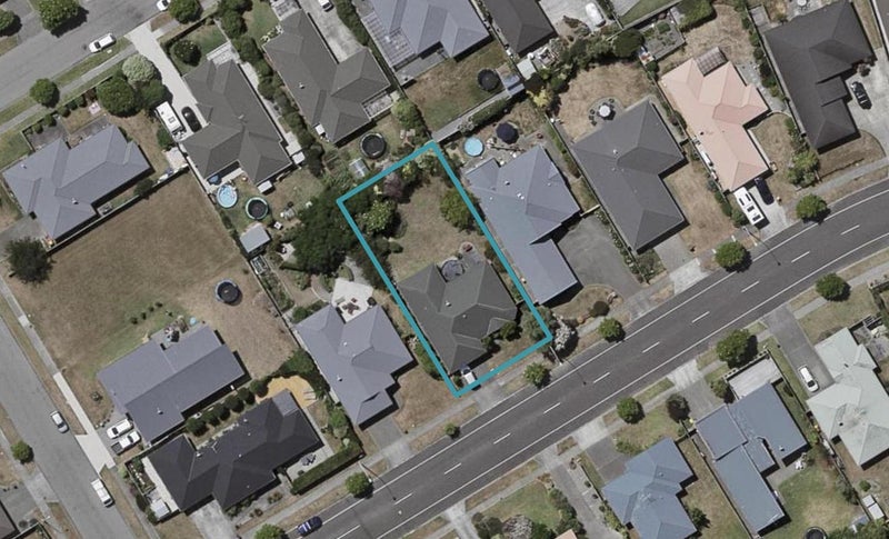 97 Weggery Drive, Waikanae Beach, Waikanae - Carousel 1