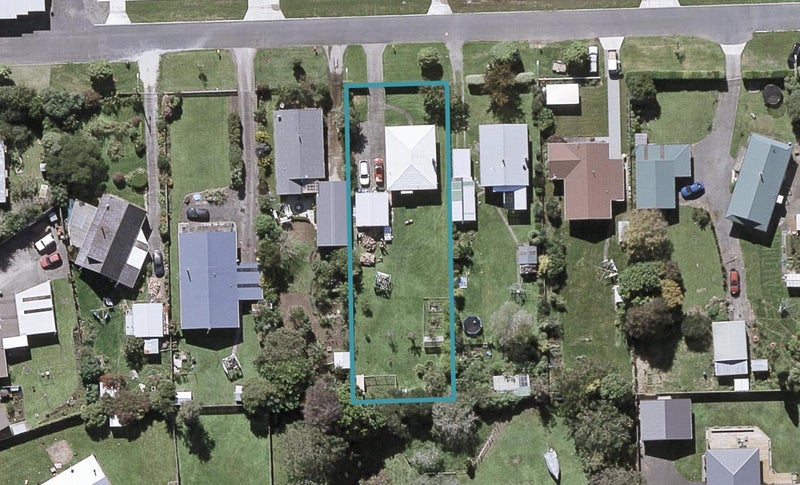 10 Smith Street, Lepperton, New Plymouth - Carousel 1