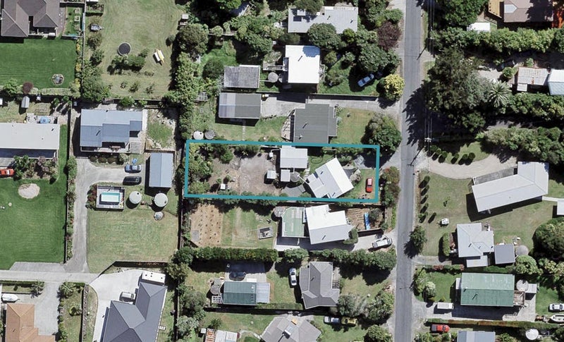 10 James Mcleod Road, Helensville - Carousel 1