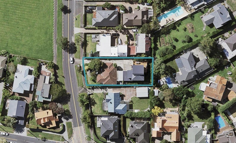 1/94 Patteson Avenue, Mission Bay, Auckland - Carousel 1