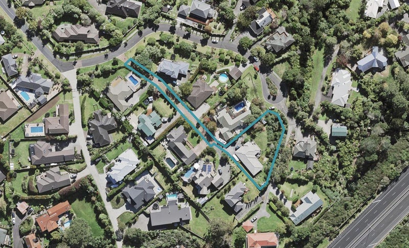 9 Kimberly Grove, Greenhithe, Auckland - Carousel 1