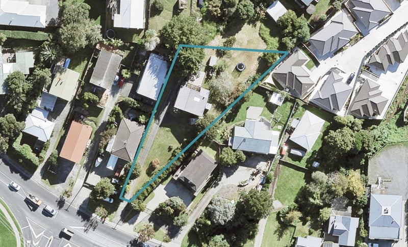 648 Whangaparaoa Road, Stanmore Bay, Whangaparaoa - Carousel 1