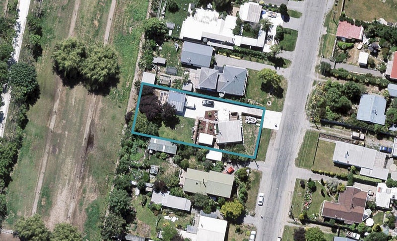 10 Stalkers Road, Woodend Beach, Kaiapoi - Carousel 1