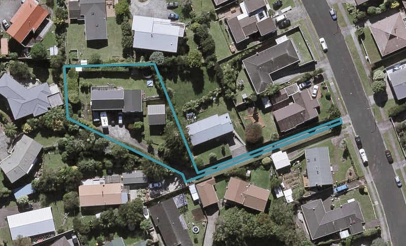 24B Tiverton Crescent, Whalers Gate, New Plymouth - Carousel 1