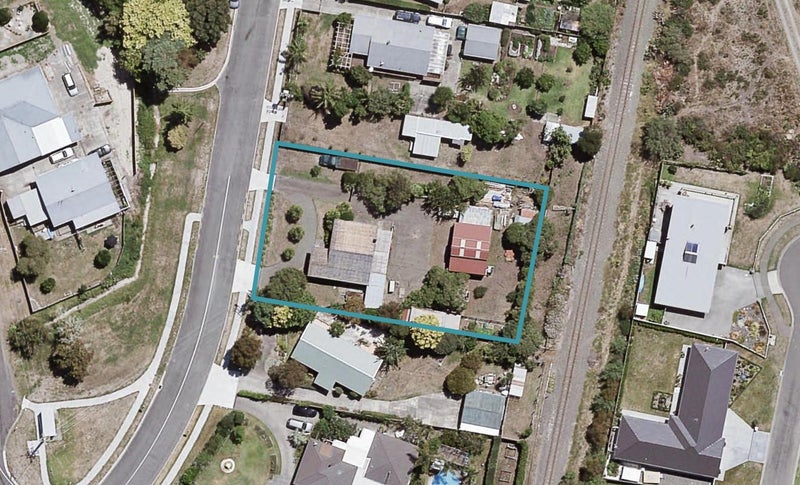 6 Rogers Road, Bay View, Napier - Carousel 1