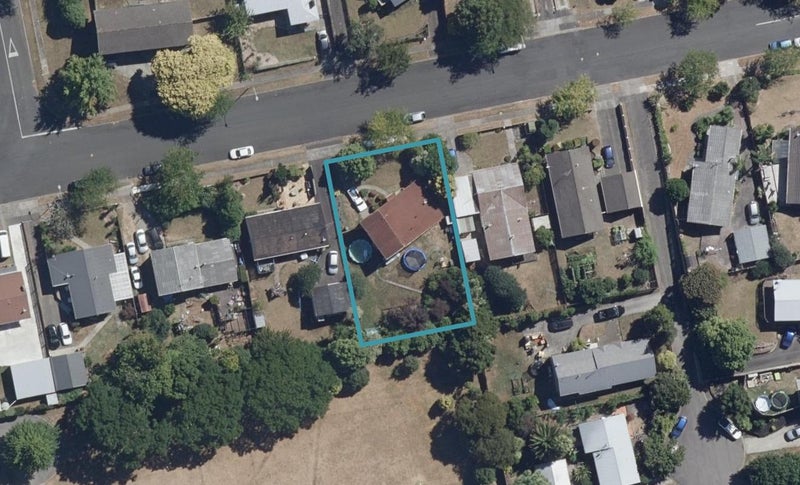 71 Pohutukawa Drive, Pukete, Hamilton - Carousel 1