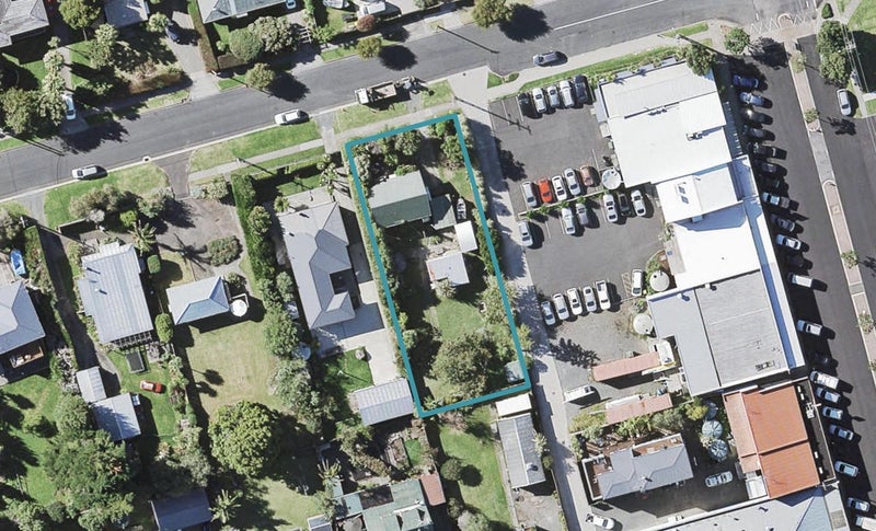 79 Second View Avenue, Beachlands, Auckland - Carousel 1