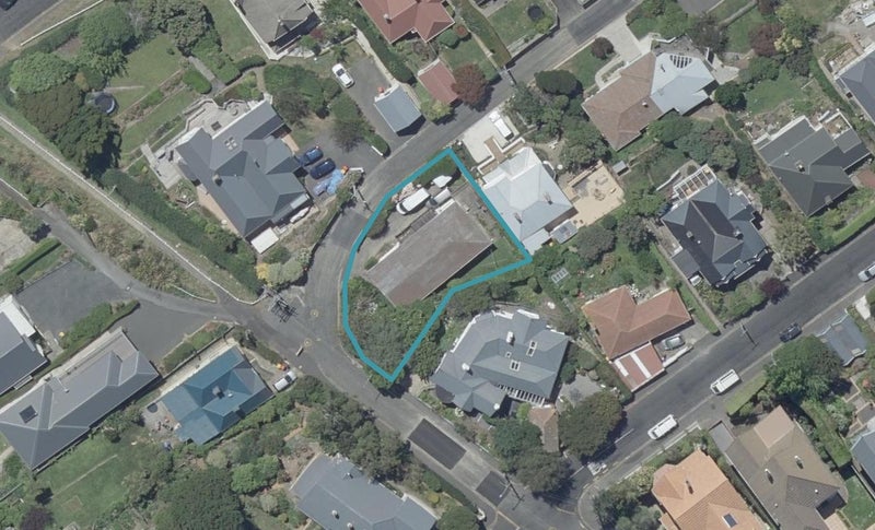 12 Falcon Street, Kaikorai, Dunedin - Carousel 1
