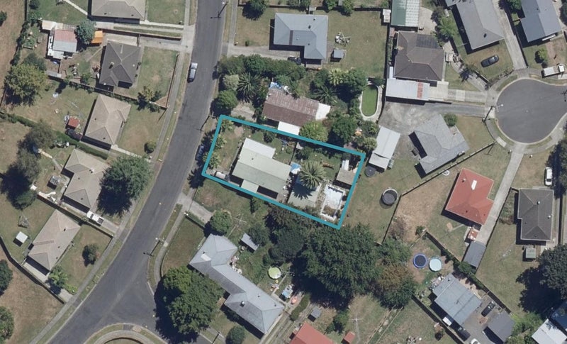 38 Wordsworth Crescent, Enderley, Hamilton - Carousel 1