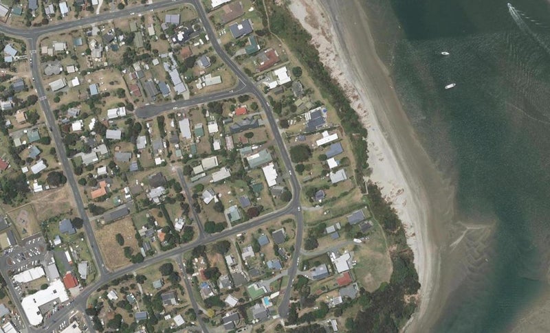30 Robert Street, Mangawhai Heads, Mangawhai - Carousel 1