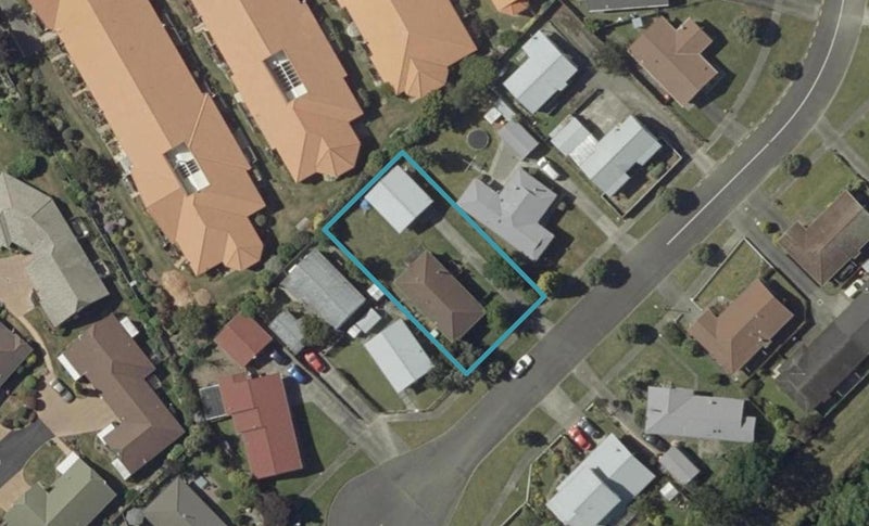42 Chatsworth Place, Highbury, Palmerston North - Carousel 1