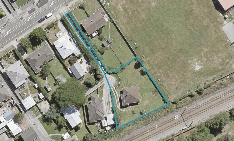 52 Palmer Crescent, Silverstream, Upper Hutt - Carousel 1