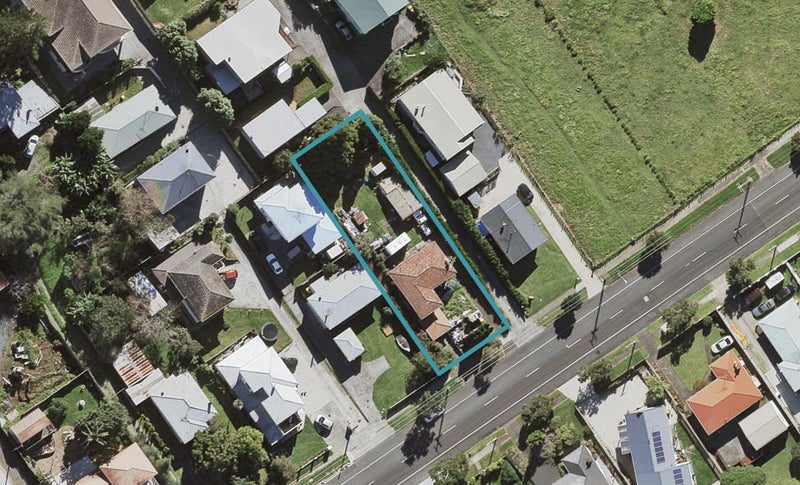28 Mountain Road, Mangere Bridge, Auckland - Carousel 1