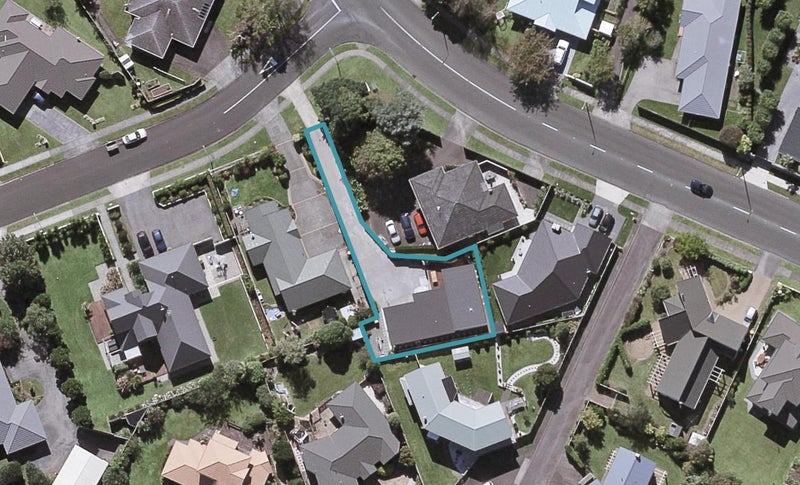 1 Adam Lile Drive, Highlands Park, New Plymouth - Carousel 1