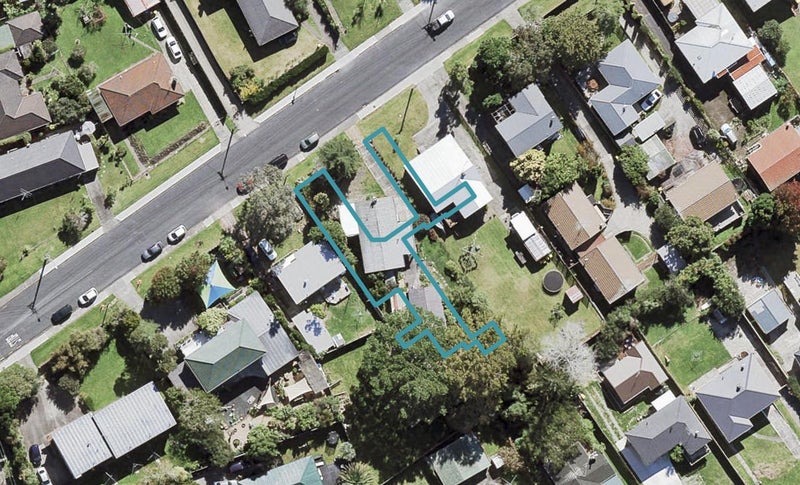 3/5 Lancaster Road, Beach Haven, Auckland - Carousel 1