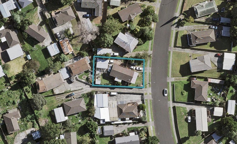 14 Limond Street, Randwick Park, Auckland - Carousel 1