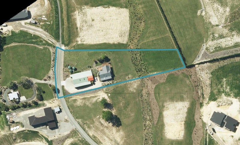 16 Honey Lane, Tasman, Upper Moutere - Carousel 1