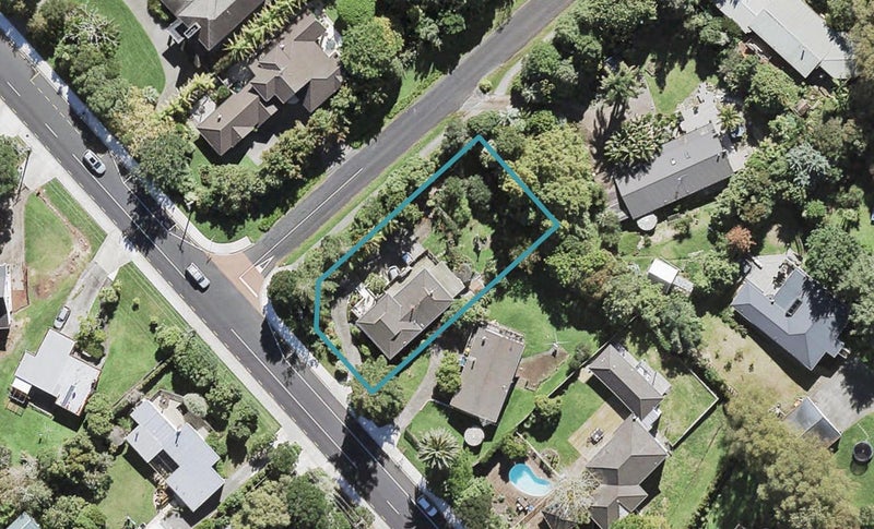 38 Tauhinu Road, Greenhithe, Auckland - Carousel 1